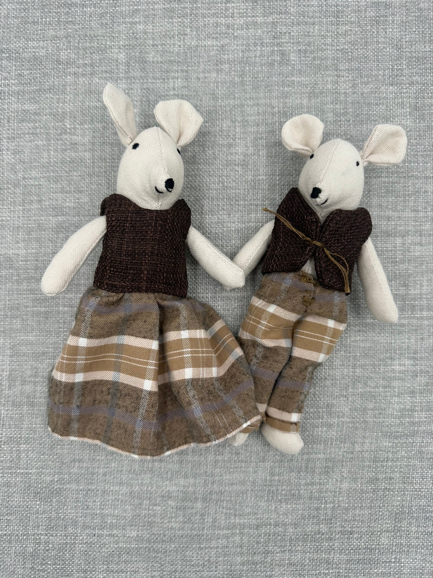Mr & Mrs Cottage Mice – Handmade Plaid Mouse Pair